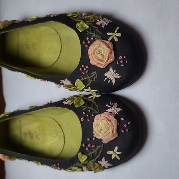 Rocket Dog Embroidered Ballet Flats - Picture 2 of 5